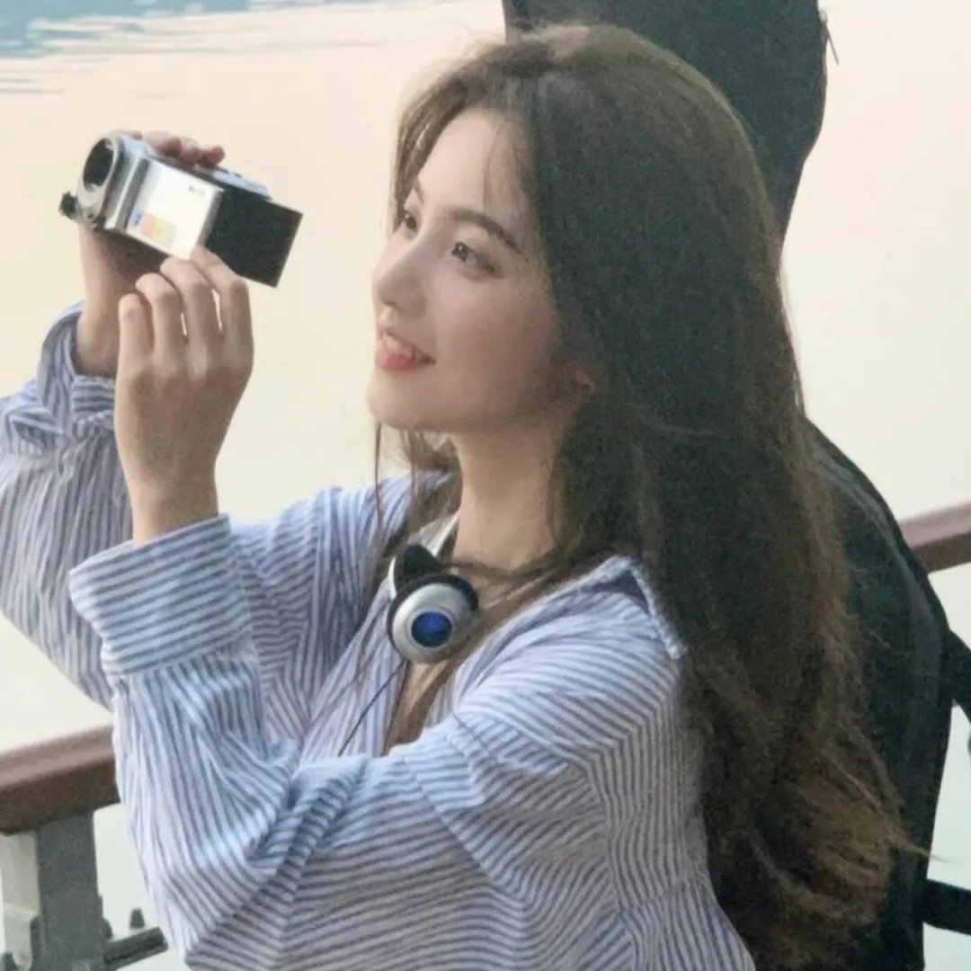 冰柜里的小人国